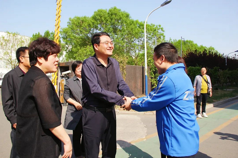 c190acb52996b4d2242b80736d5e3b72_副本.jpg